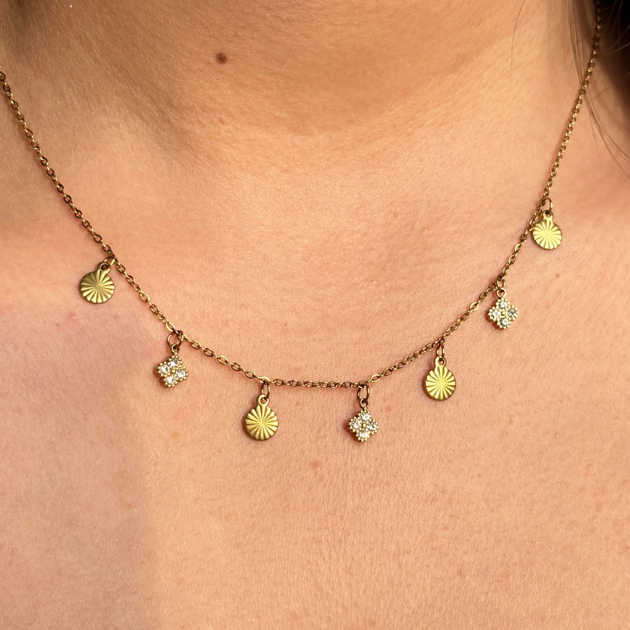 Collar Stella
