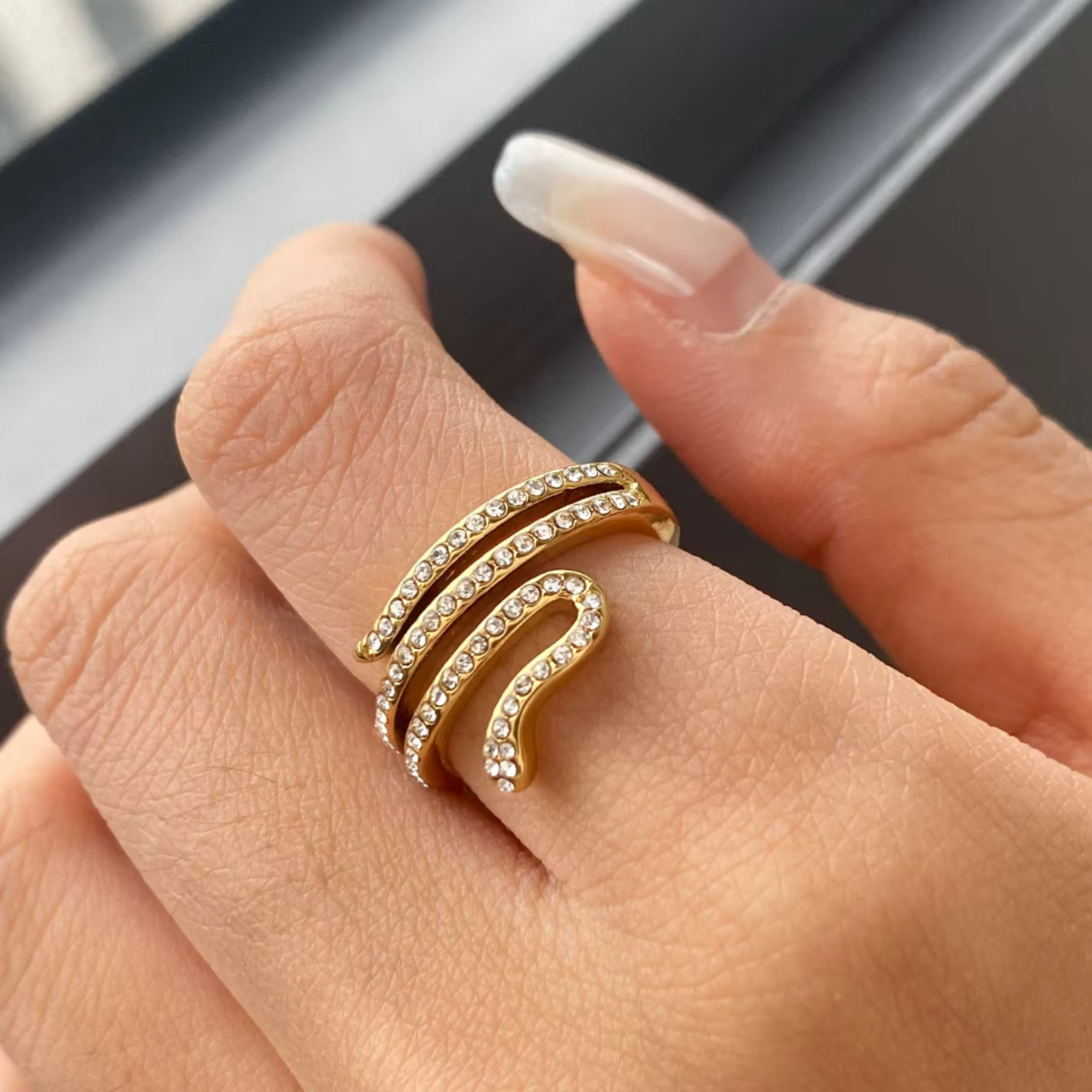 Anillo Poisonous