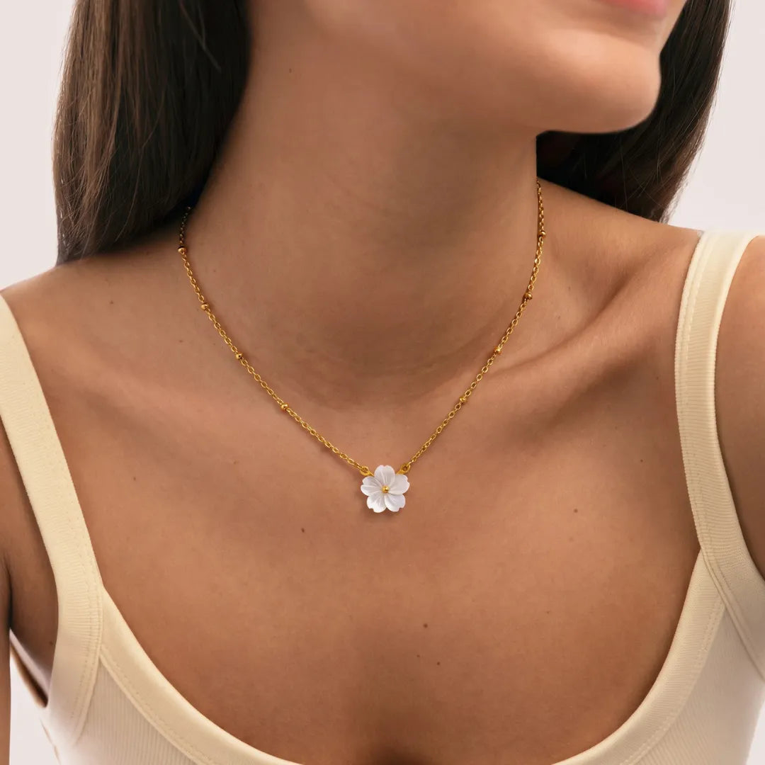 Collar Ivory Fleur