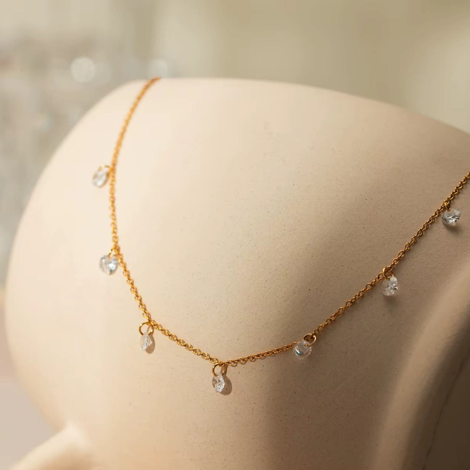 Collar Raindrop
