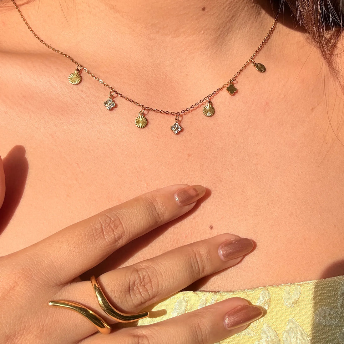 Collar Stella